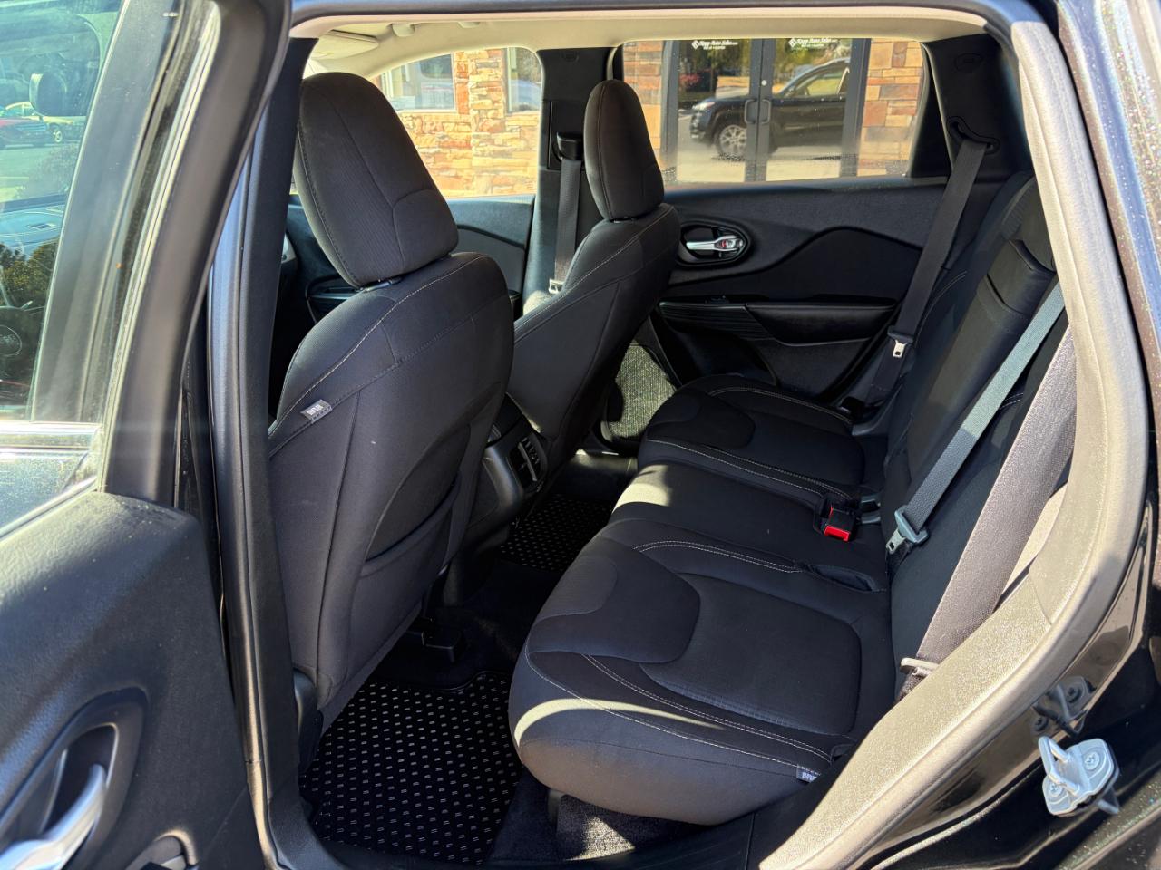 Jeep Cherokee 4WD 4dr Latitude 2016