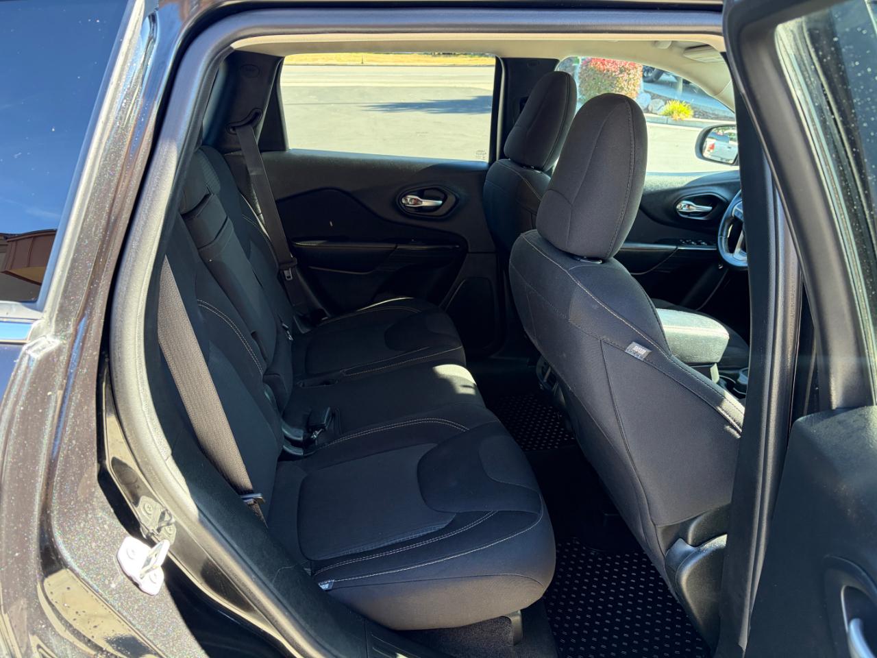 Jeep Cherokee 4WD 4dr Latitude 2016