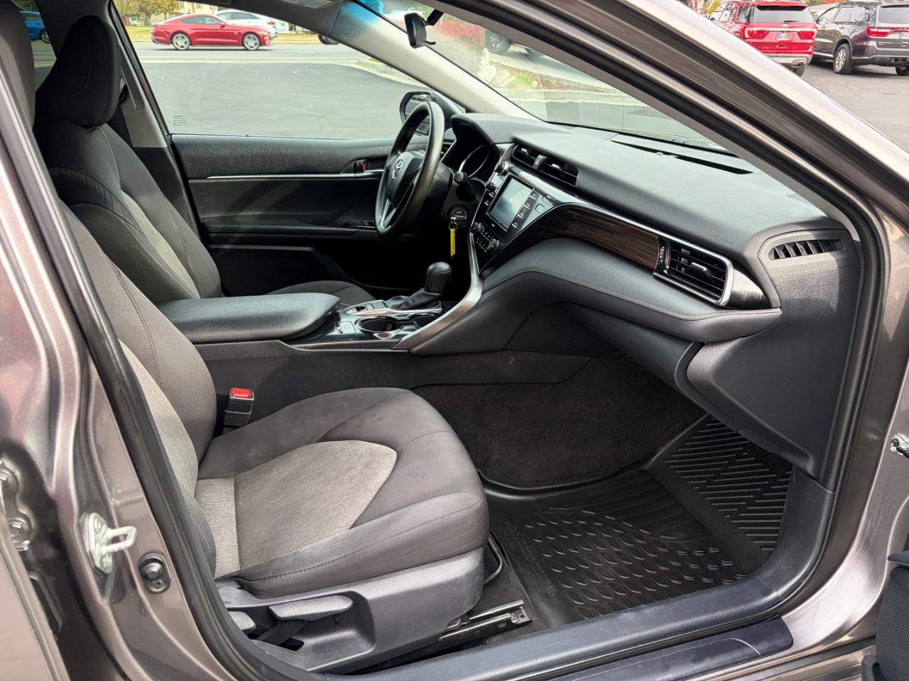 Toyota Camry LE Auto AWD (Natl) 2020