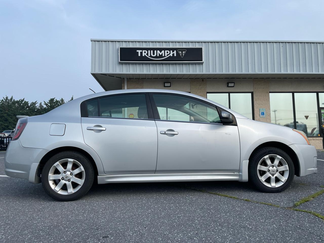 Nissan Sentra 4dr Sdn I4 CVT 2.0 SR 2010