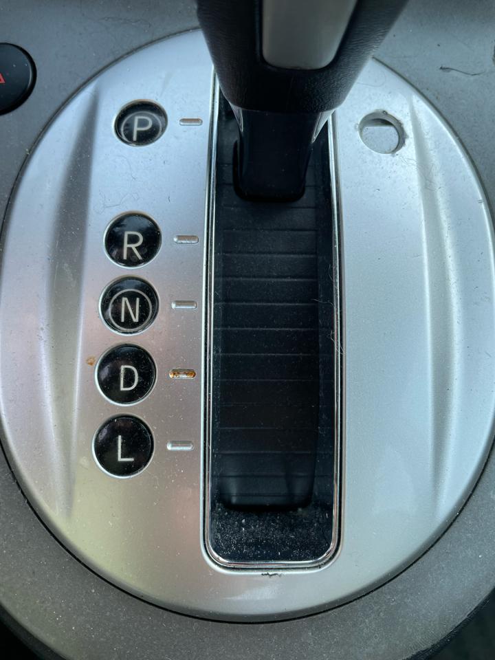 Nissan Sentra 4dr Sdn I4 CVT 2.0 SR 2010