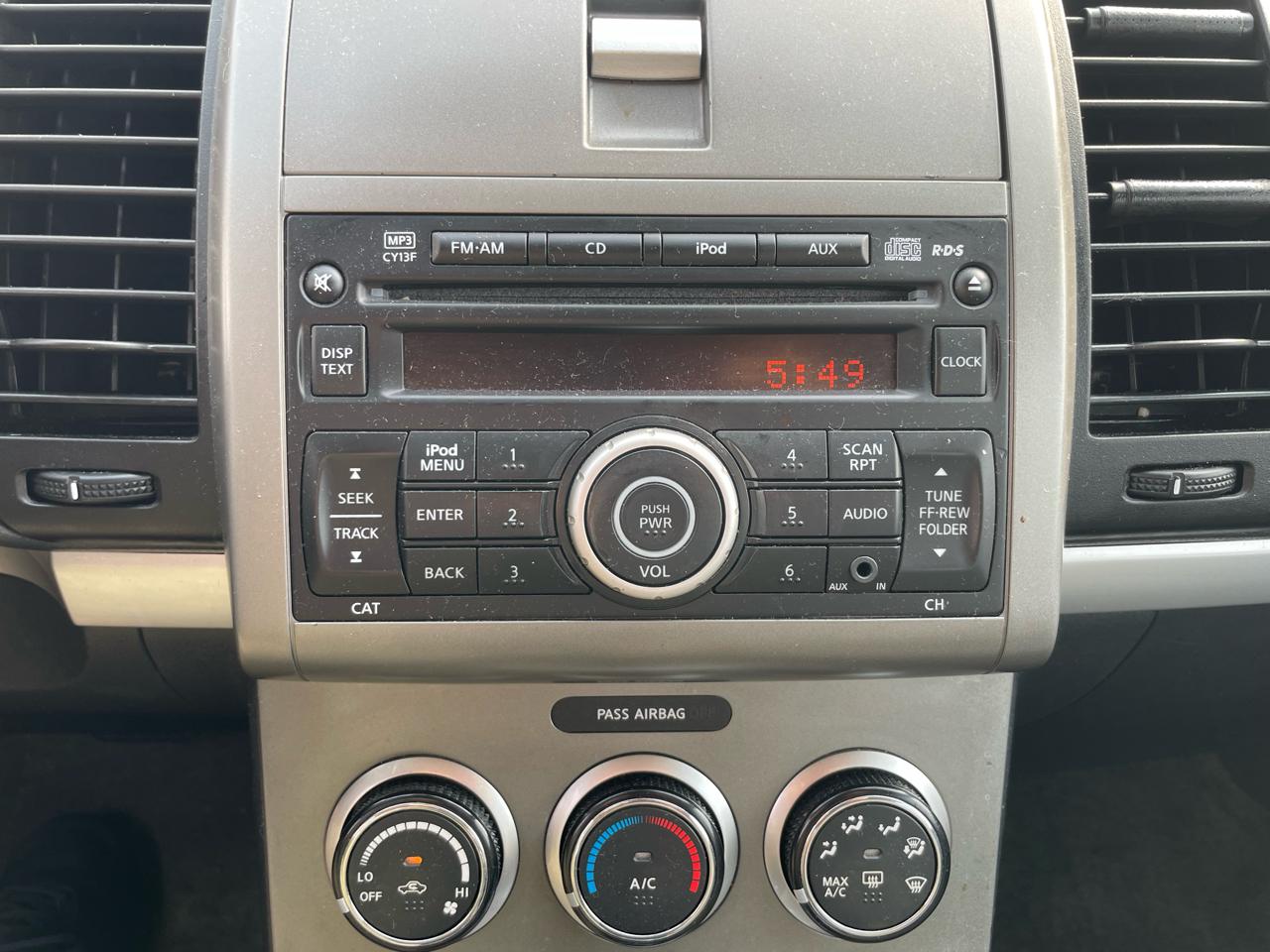 Nissan Sentra 4dr Sdn I4 CVT 2.0 SR 2010