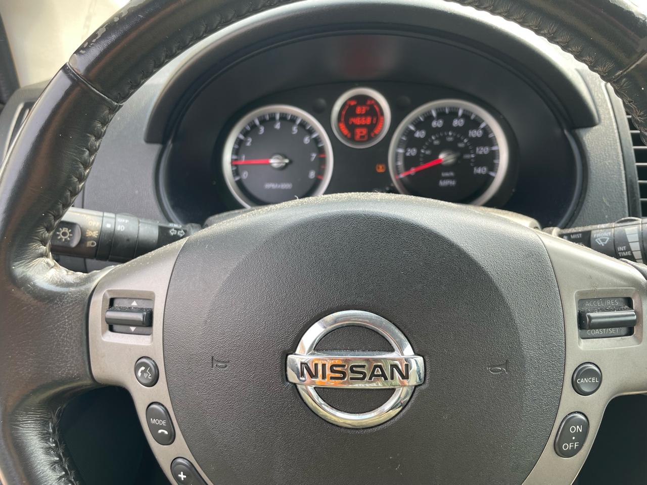 Nissan Sentra 4dr Sdn I4 CVT 2.0 SR 2010