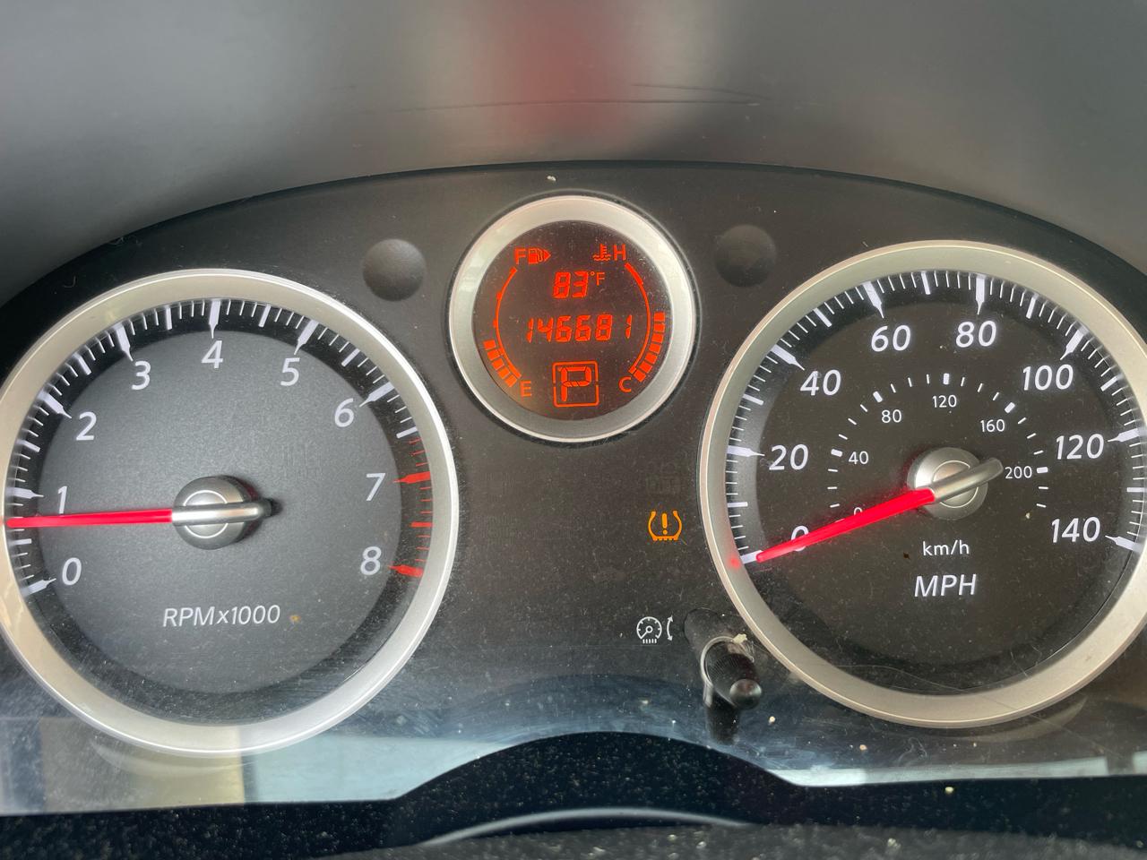 Nissan Sentra 4dr Sdn I4 CVT 2.0 SR 2010
