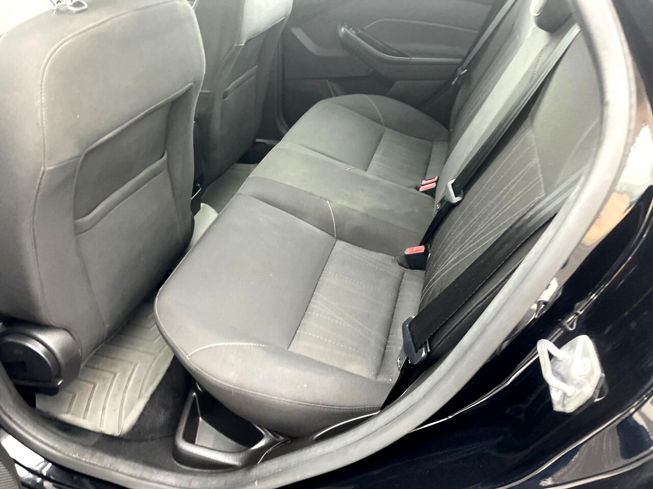 Ford Focus 4dr Sdn SE 2016