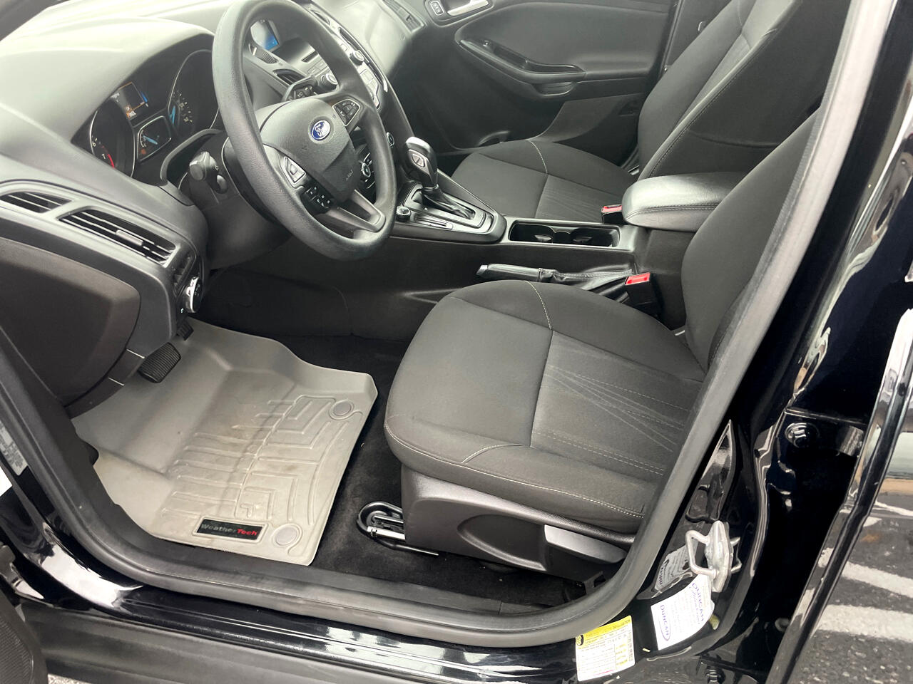 Ford Focus 4dr Sdn SE 2016