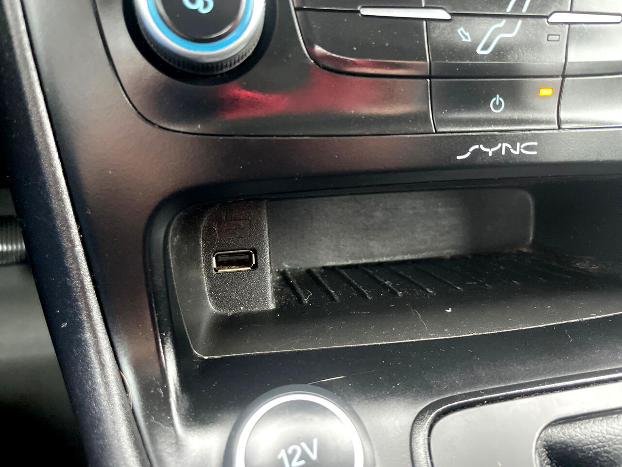 Ford Focus 4dr Sdn SE 2016