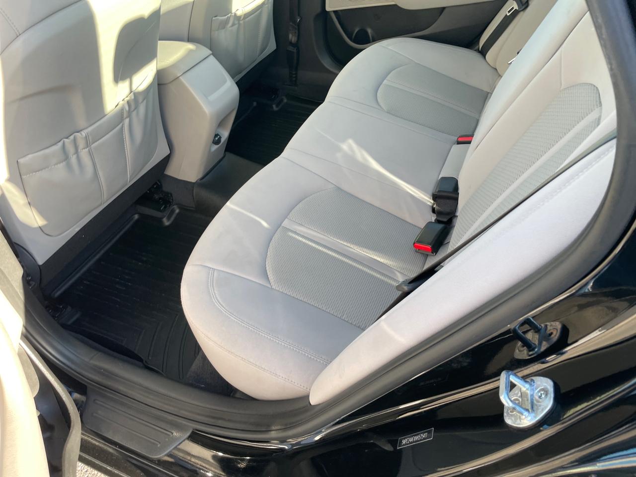 Hyundai Sonata SE 2.4L 2017