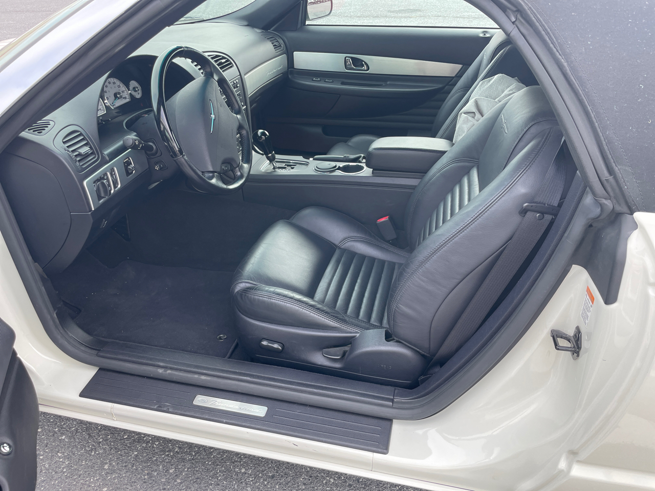 Ford Thunderbird 2dr Convertible Premium 2003