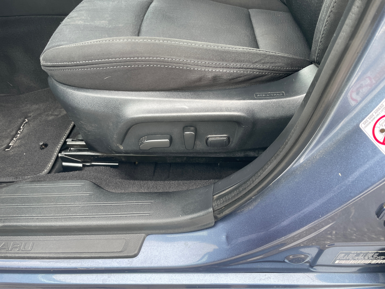 Subaru Legacy 4dr Sdn 2.5i Premium PZEV 2016