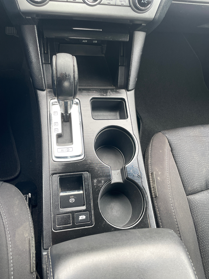 Subaru Legacy 4dr Sdn 2.5i Premium PZEV 2016