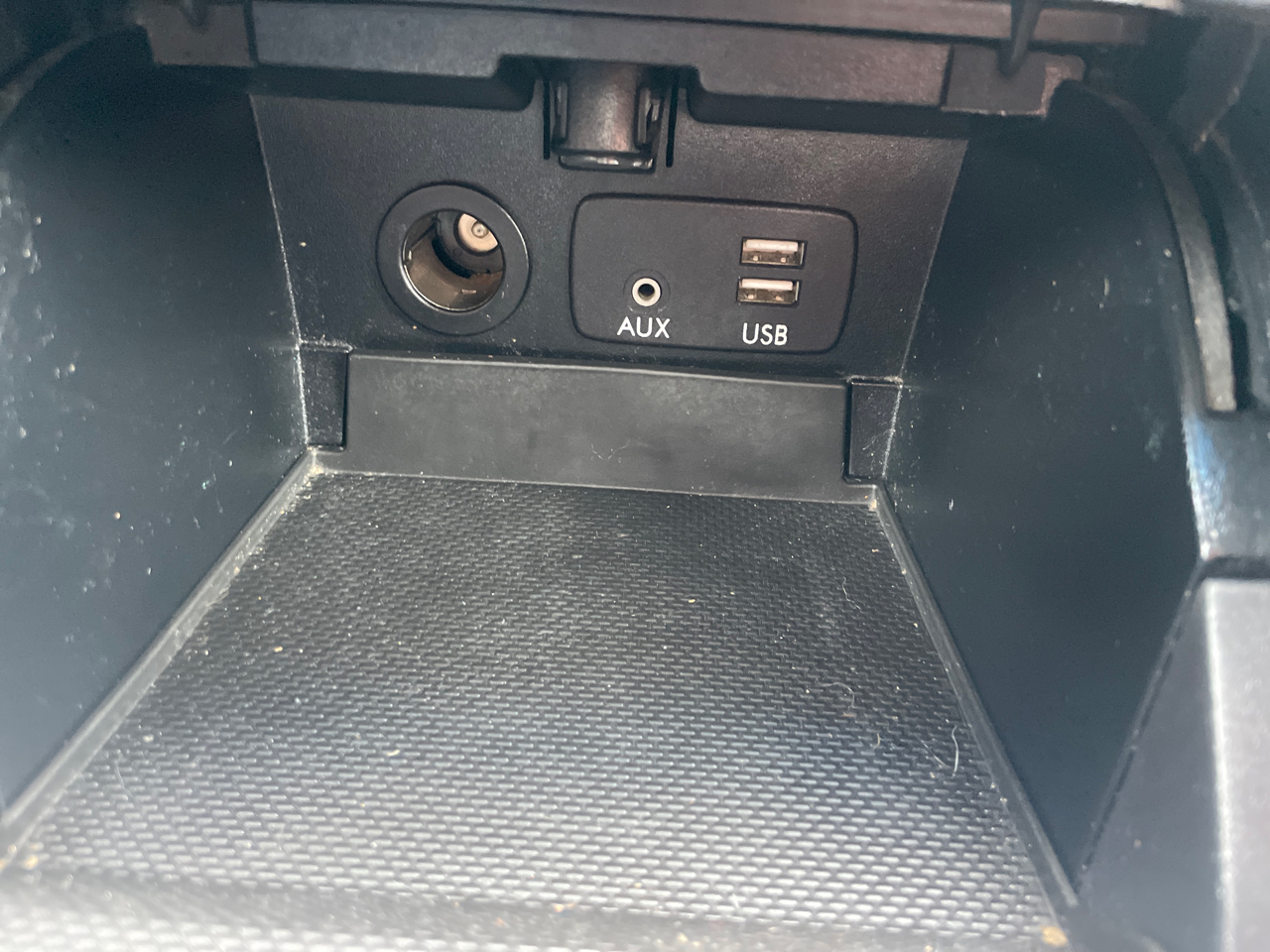 Subaru Legacy 4dr Sdn 2.5i Premium PZEV 2016