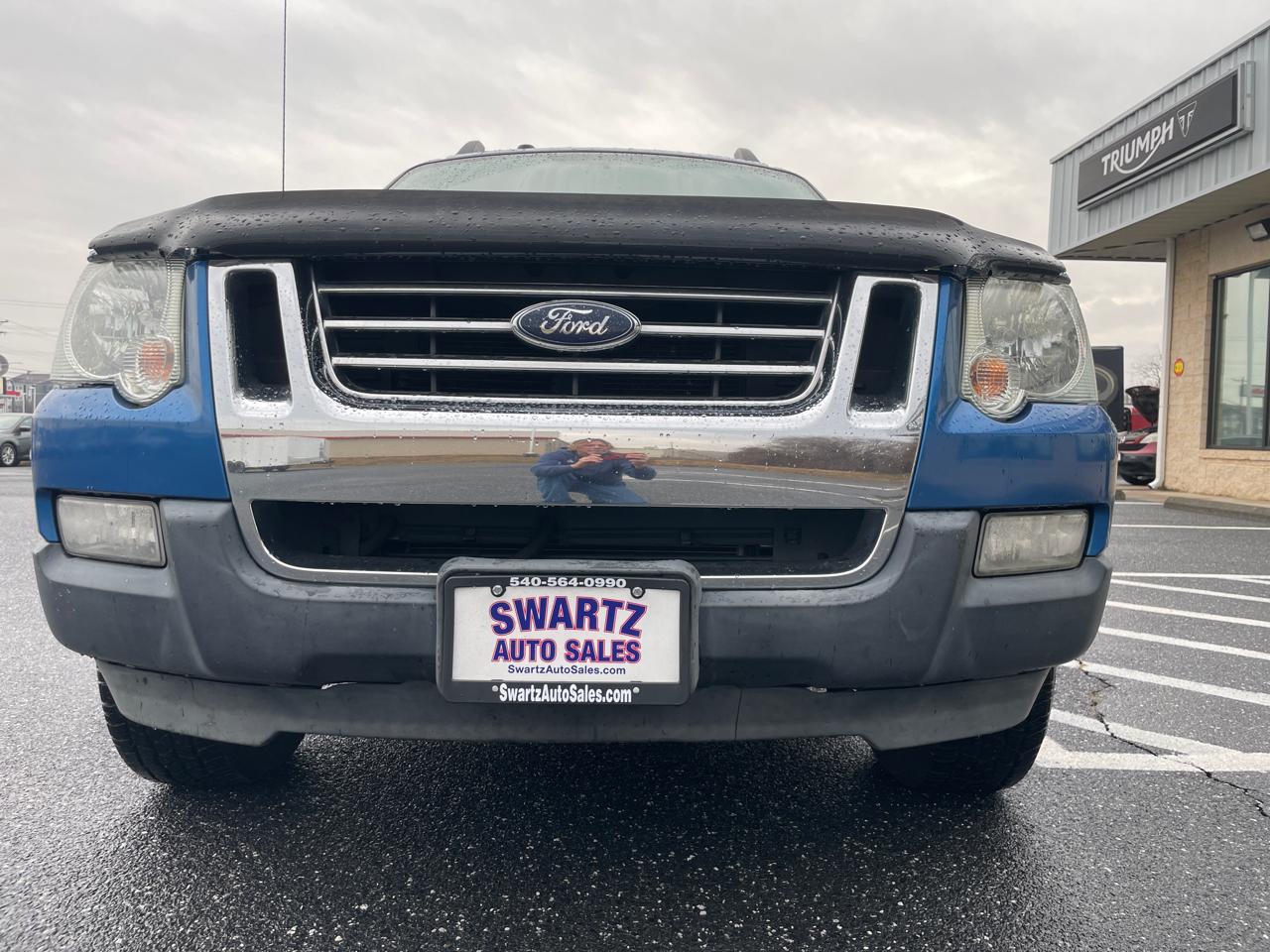 Ford Explorer Sport Trac 4WD 4dr XLT 2010