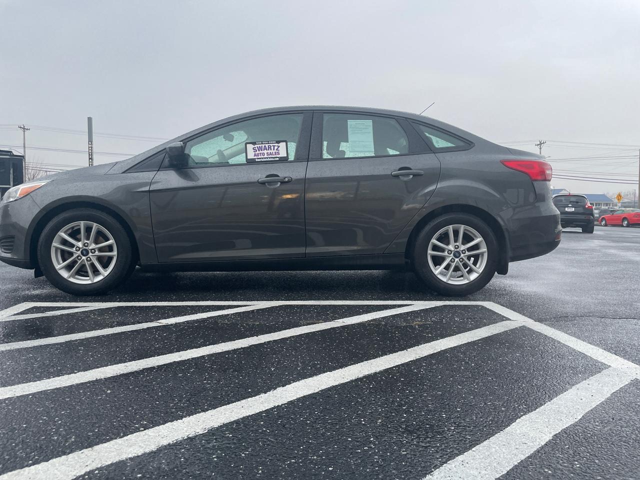 Ford Focus SE Sedan 2018