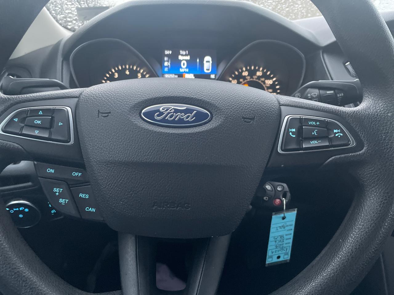 Ford Focus SE Sedan 2018