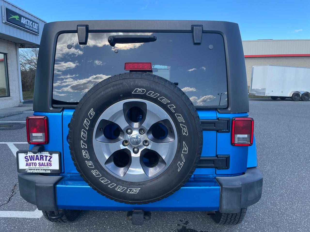 Jeep Wrangler Unlimited 4WD 4dr Sahara 2016