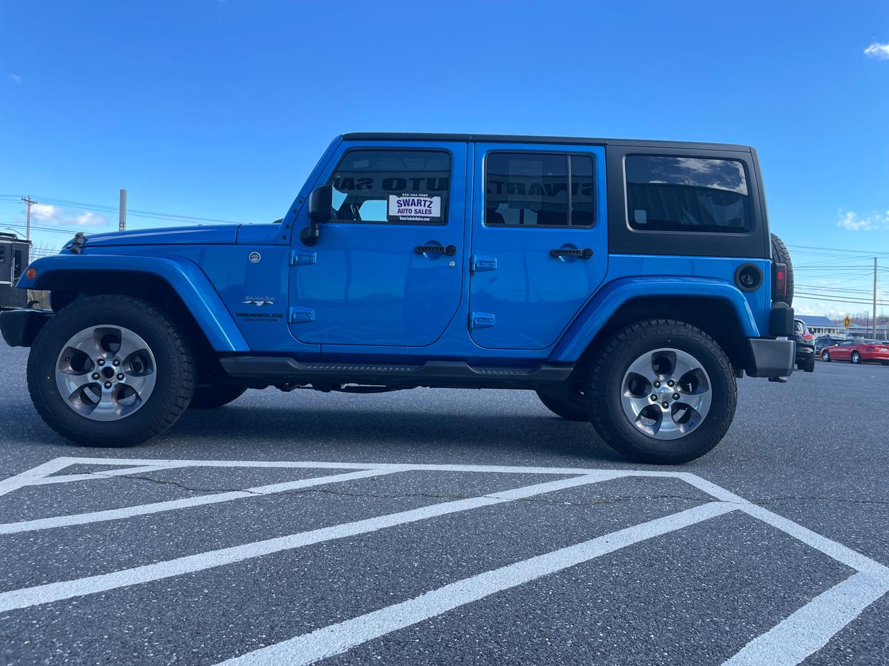 Jeep Wrangler Unlimited 4WD 4dr Sahara 2016