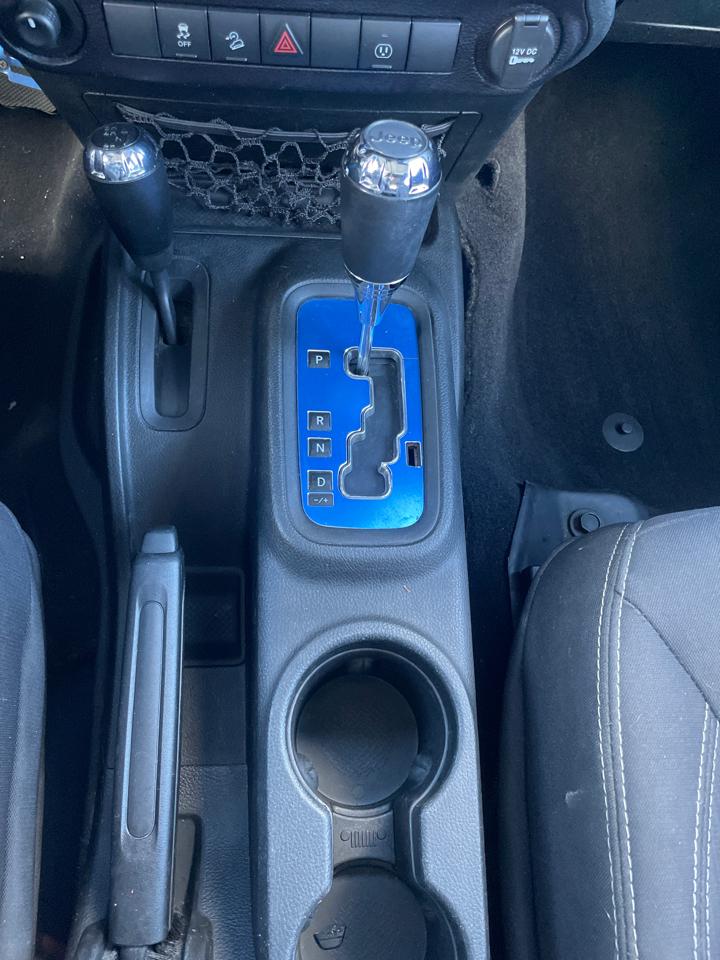 Jeep Wrangler Unlimited 4WD 4dr Sahara 2016