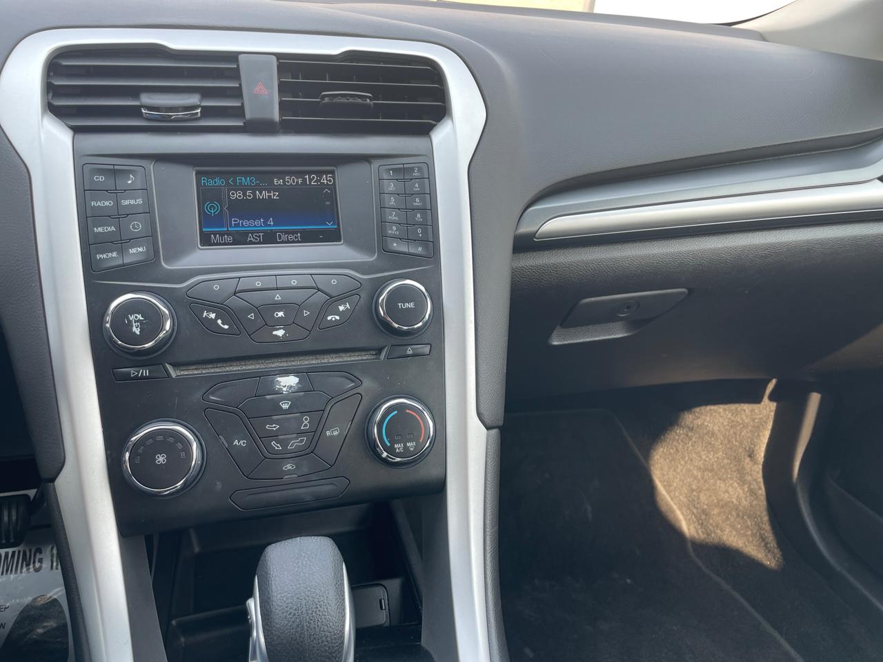 Ford Fusion 4dr Sdn SE FWD 2013