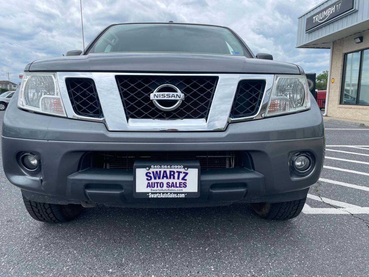 Nissan Frontier Crew Cab 4x4 SV V6 Auto 2018