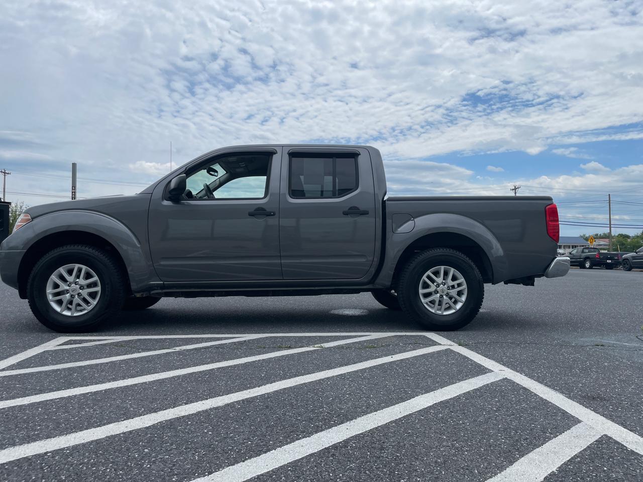 Nissan Frontier Crew Cab 4x4 SV V6 Auto 2018