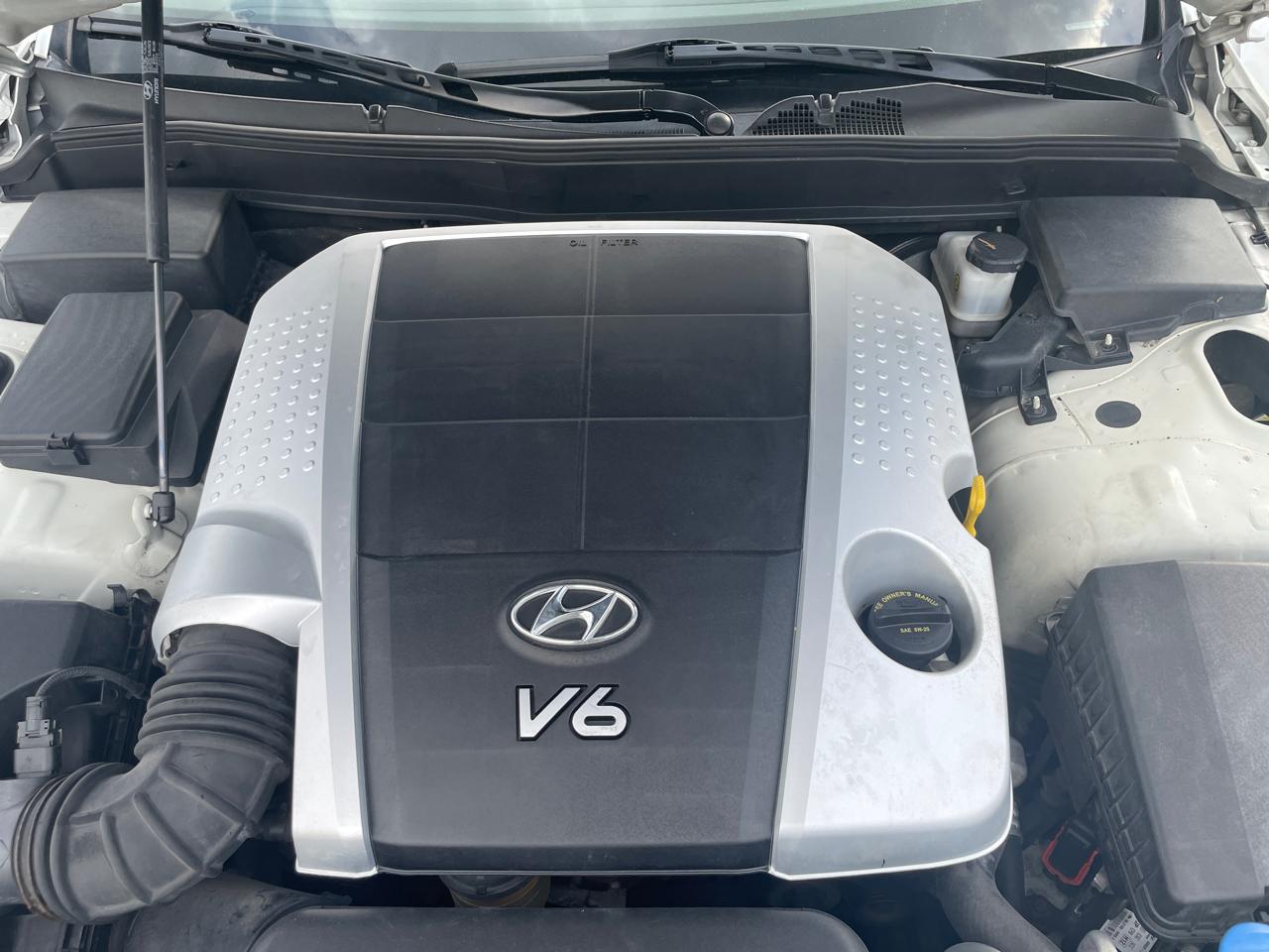 Hyundai Genesis 4dr Sdn V6 2011