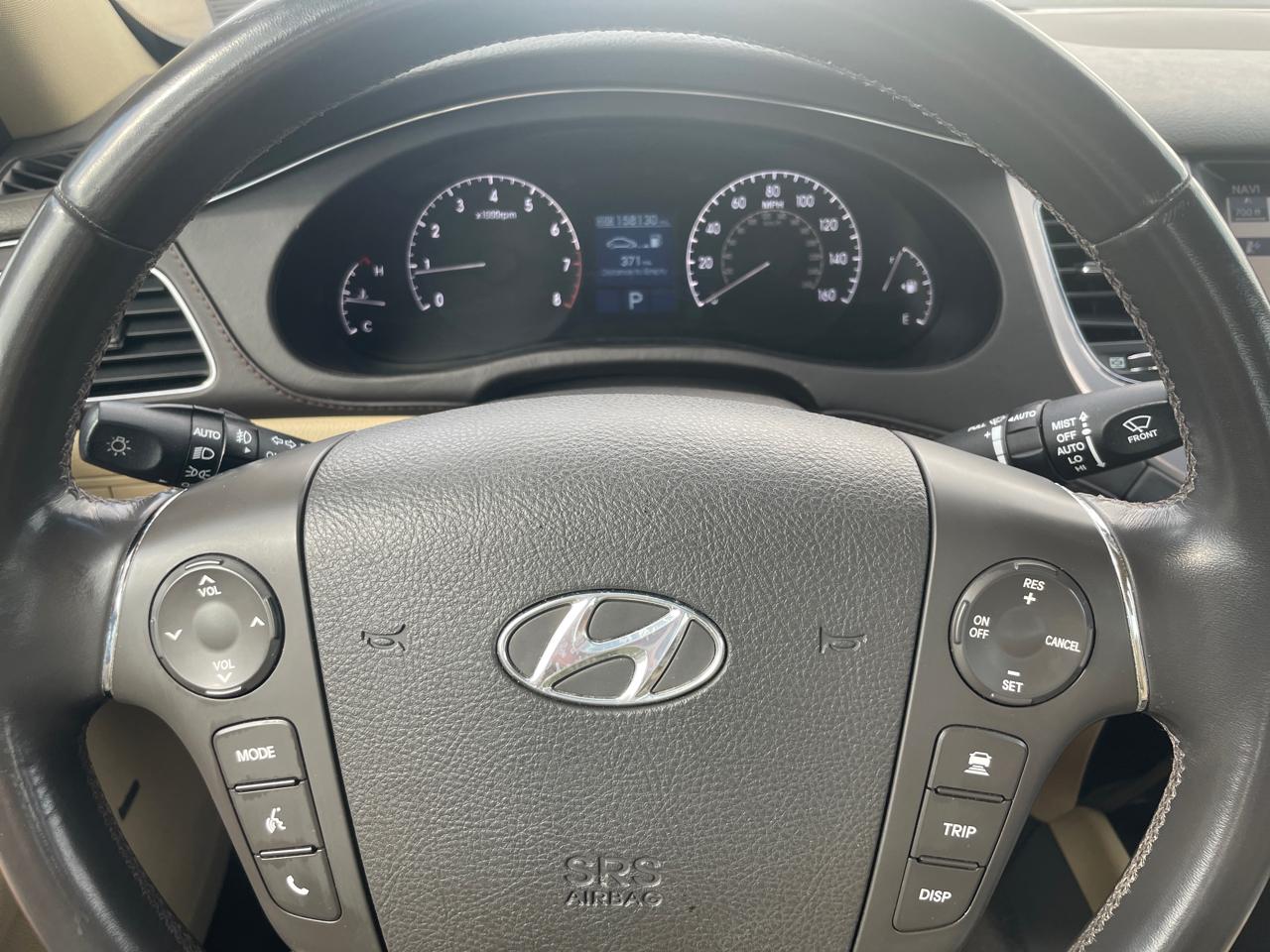 Hyundai Genesis 4dr Sdn V6 2011