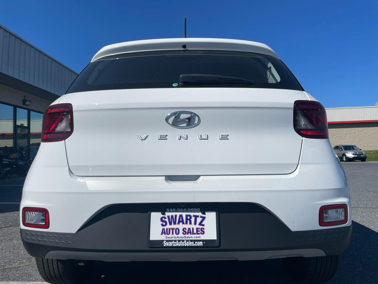 Hyundai Venue SEL FWD 2026