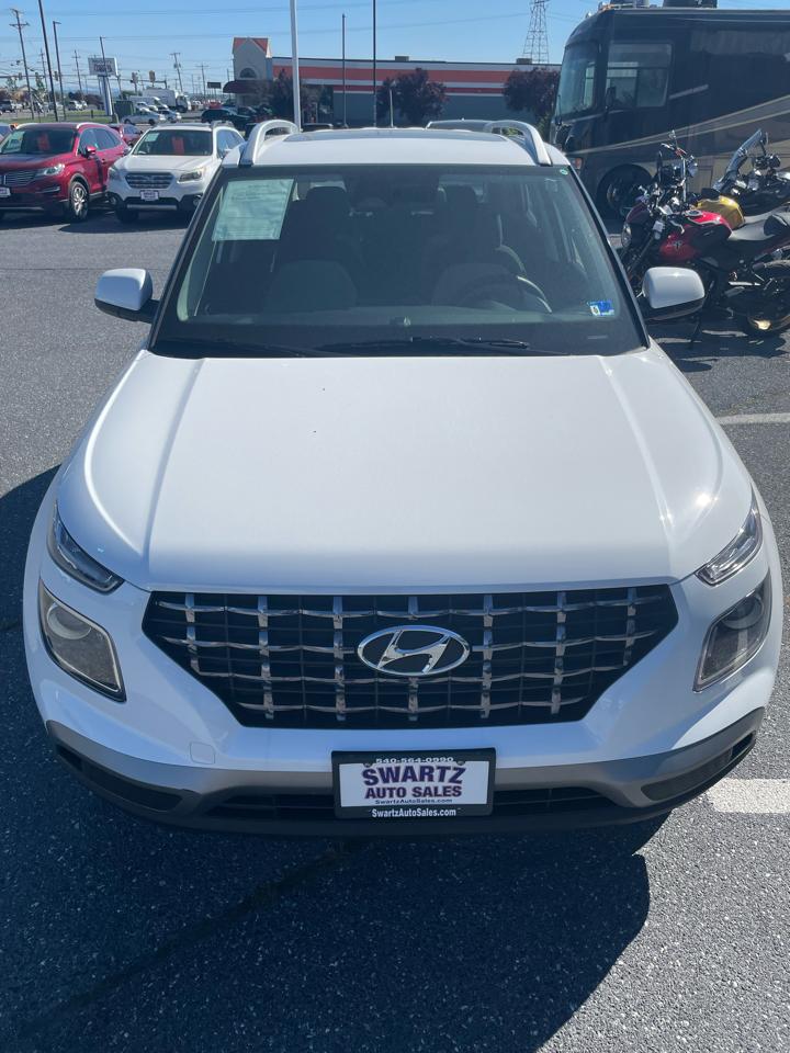Hyundai Venue SEL FWD 2026
