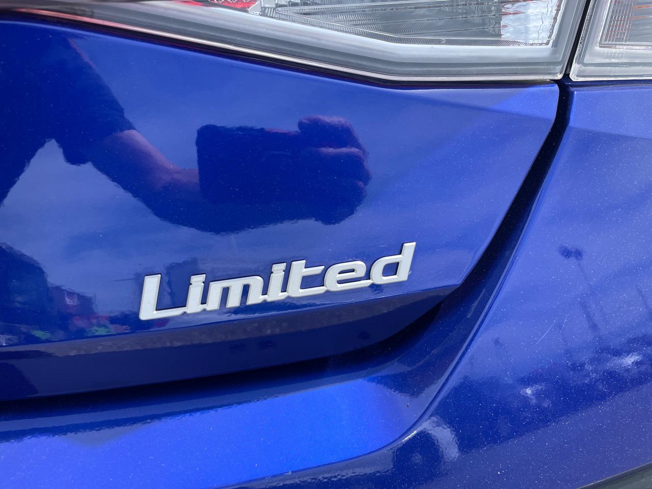 Hyundai Elantra Limited IVT 2024