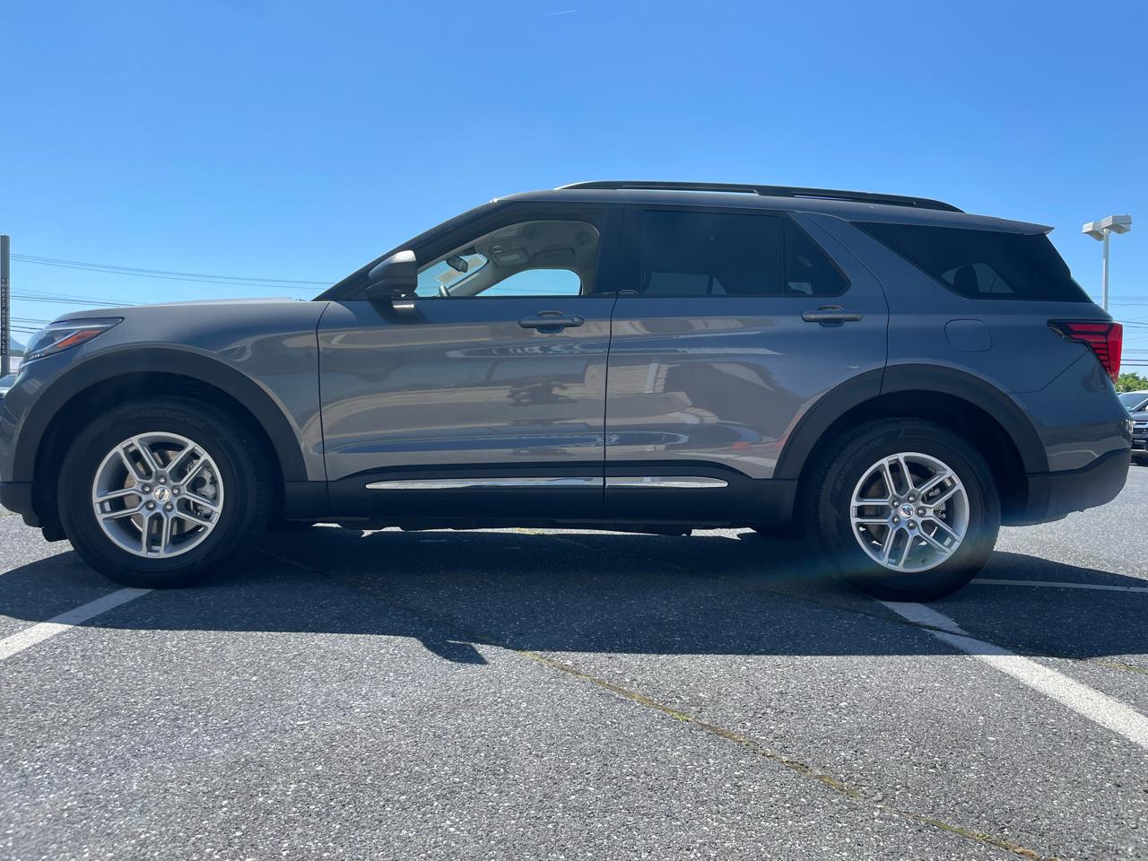 Ford Explorer Active 4WD 2025