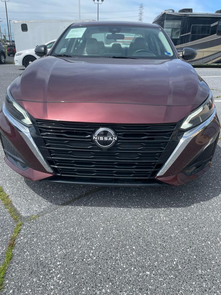 Nissan Altima 2.5 SV Sedan 2024