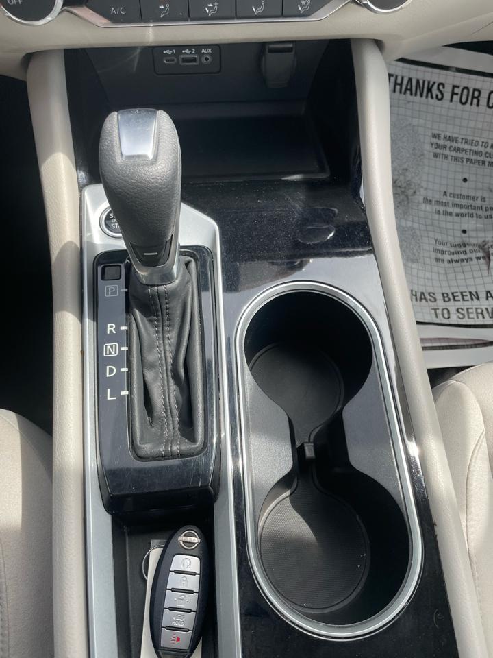 Nissan Altima 2.5 SV Sedan 2024