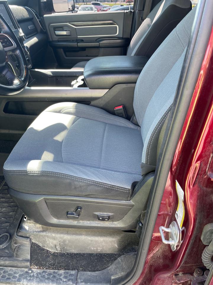 RAM 2500 Big Horn 4x4 Crew Cab 6'4" Box 2021