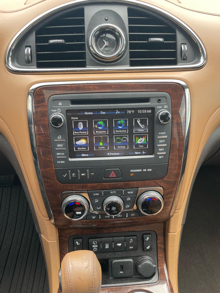 Buick Enclave AWD 4dr Leather 2015