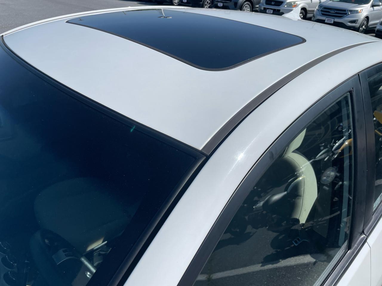 Hyundai Elantra 4dr Sdn Auto GLS PZEV 2009