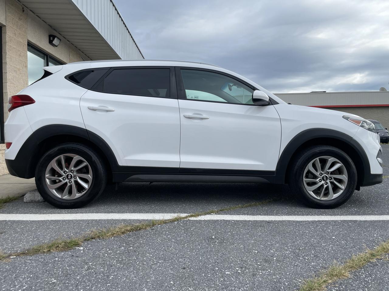 Hyundai Tucson AWD 4dr SE 2016