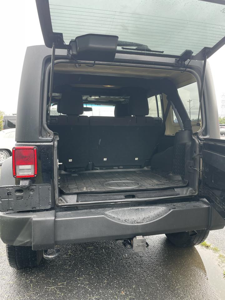 Jeep Wrangler Unlimited 4WD 4dr Sport 2015