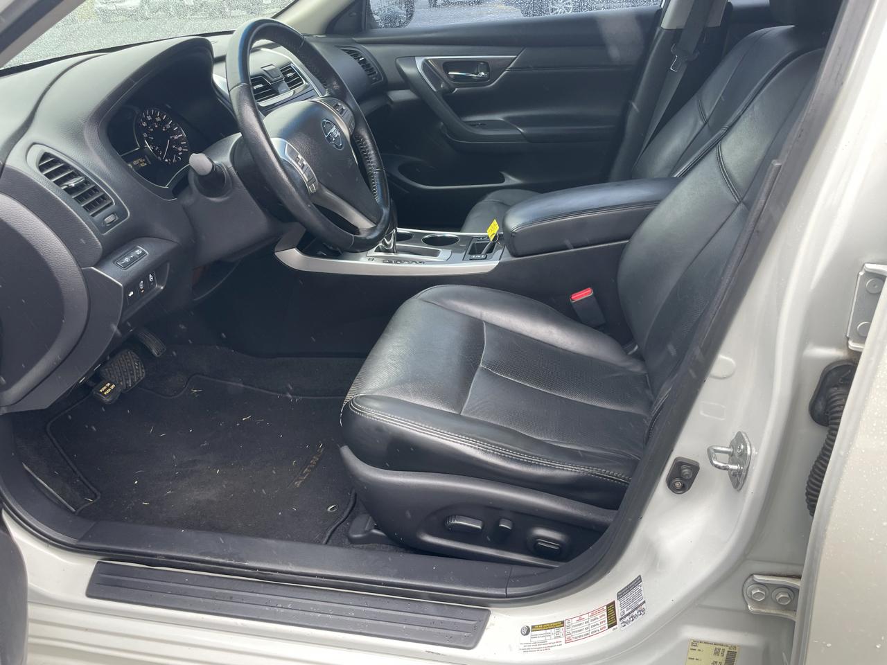 Nissan Altima 4dr Sdn I4 2.5 SL 2014