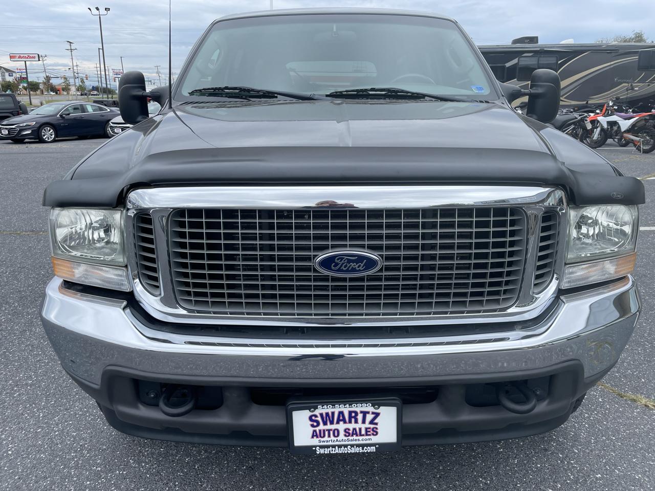 Ford Excursion 137" WB 5.4L XLT Premium 4WD 2003