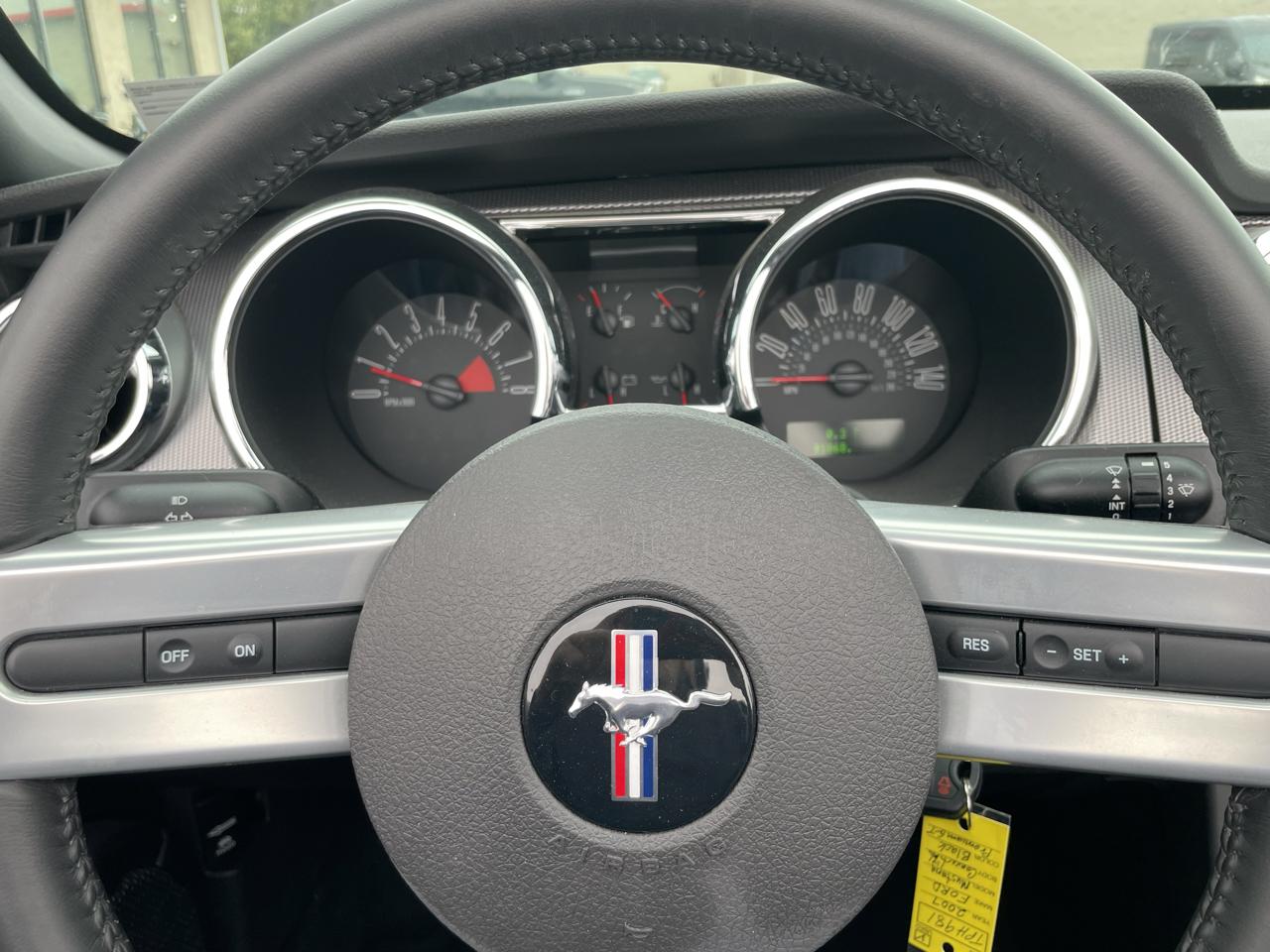 Ford Mustang 2dr Conv GT Deluxe 2007