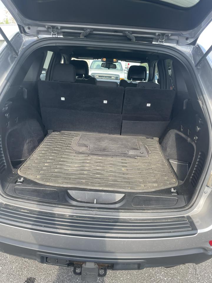 Jeep Grand Cherokee 4WD 4dr Laredo 2015