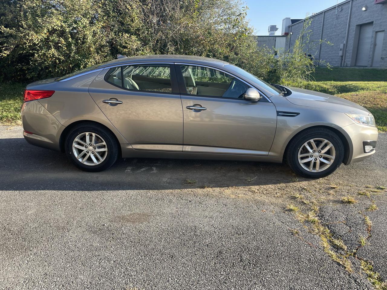 Kia Optima 4dr Sdn 2.4L Auto LX 2012