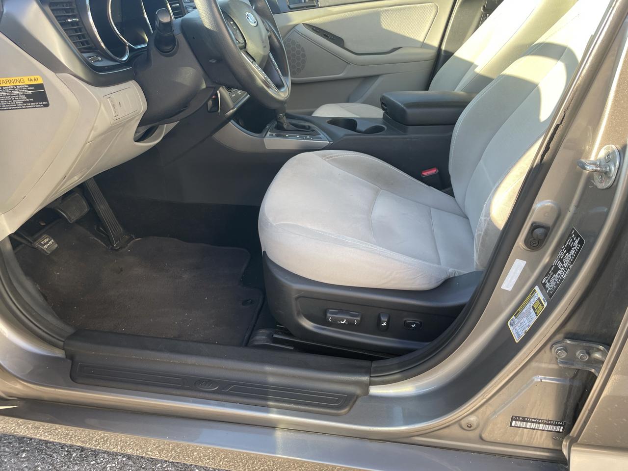 Kia Optima 4dr Sdn 2.4L Auto LX 2012