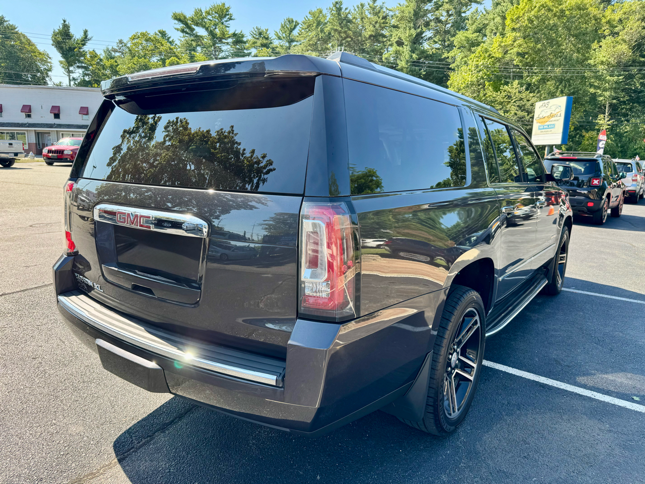 GMC Yukon XL 4WD 4dr Denali 2015 GMC Yukon XL 4WD 4dr Denali 2015
