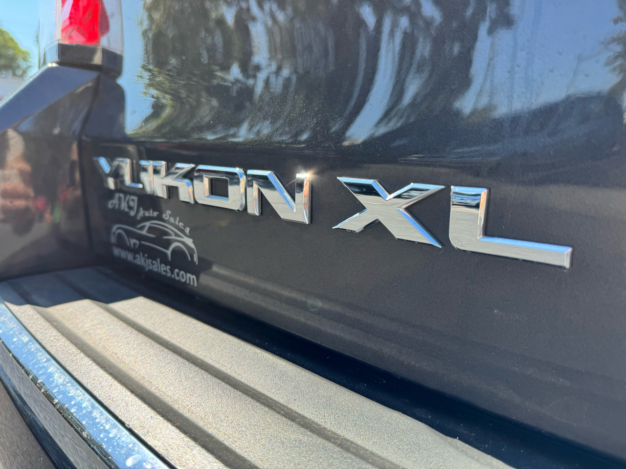 GMC Yukon XL 4WD 4dr Denali 2015 GMC Yukon XL 4WD 4dr Denali 2015