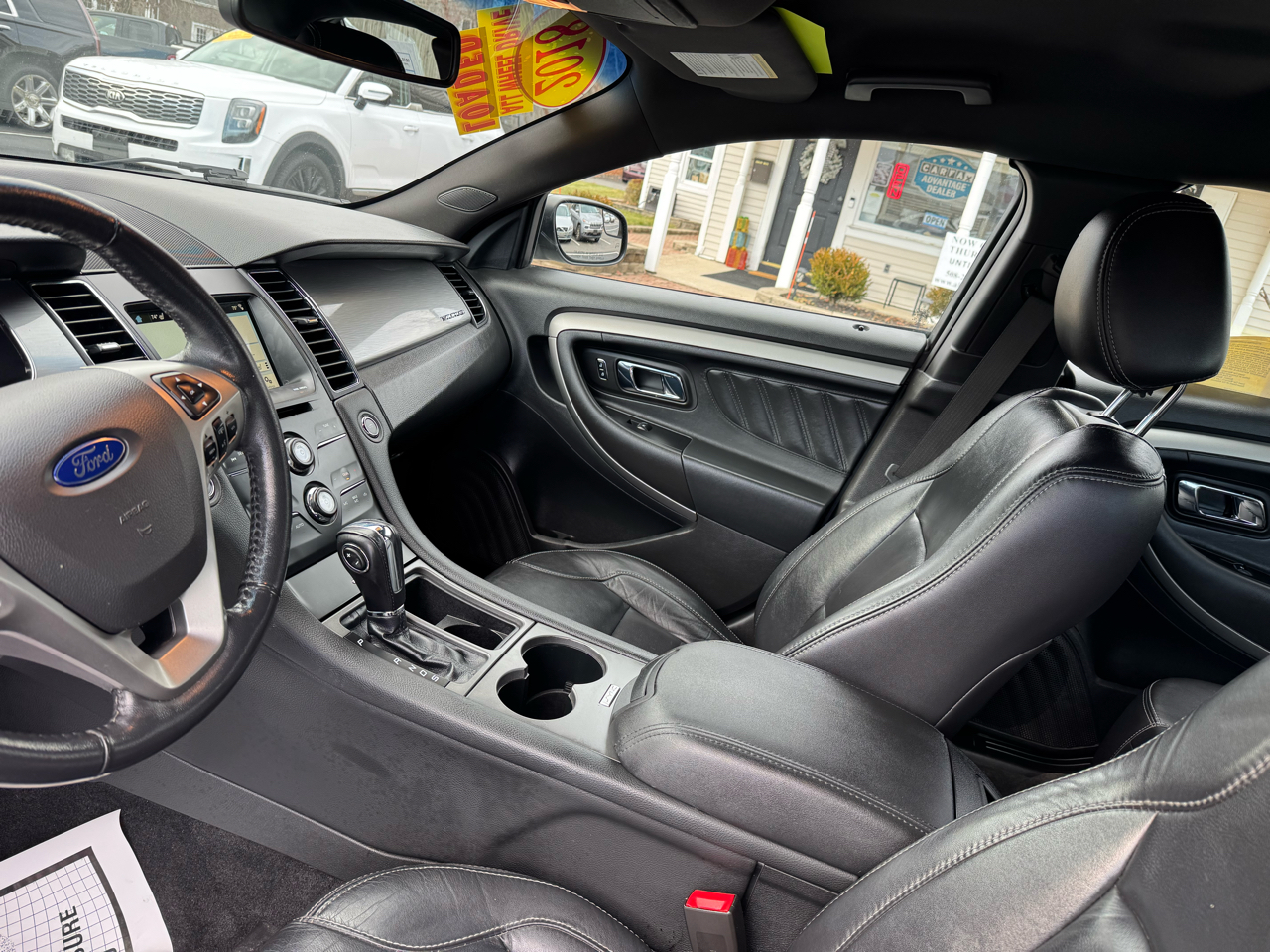 Ford Taurus SEL AWD 2018