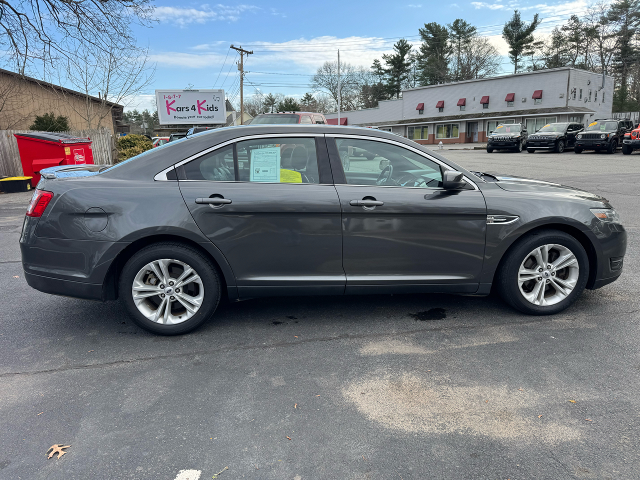 Ford Taurus SEL AWD 2018