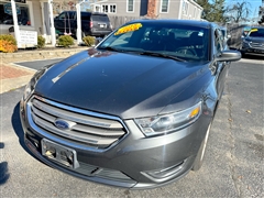 2018 Ford Taurus 