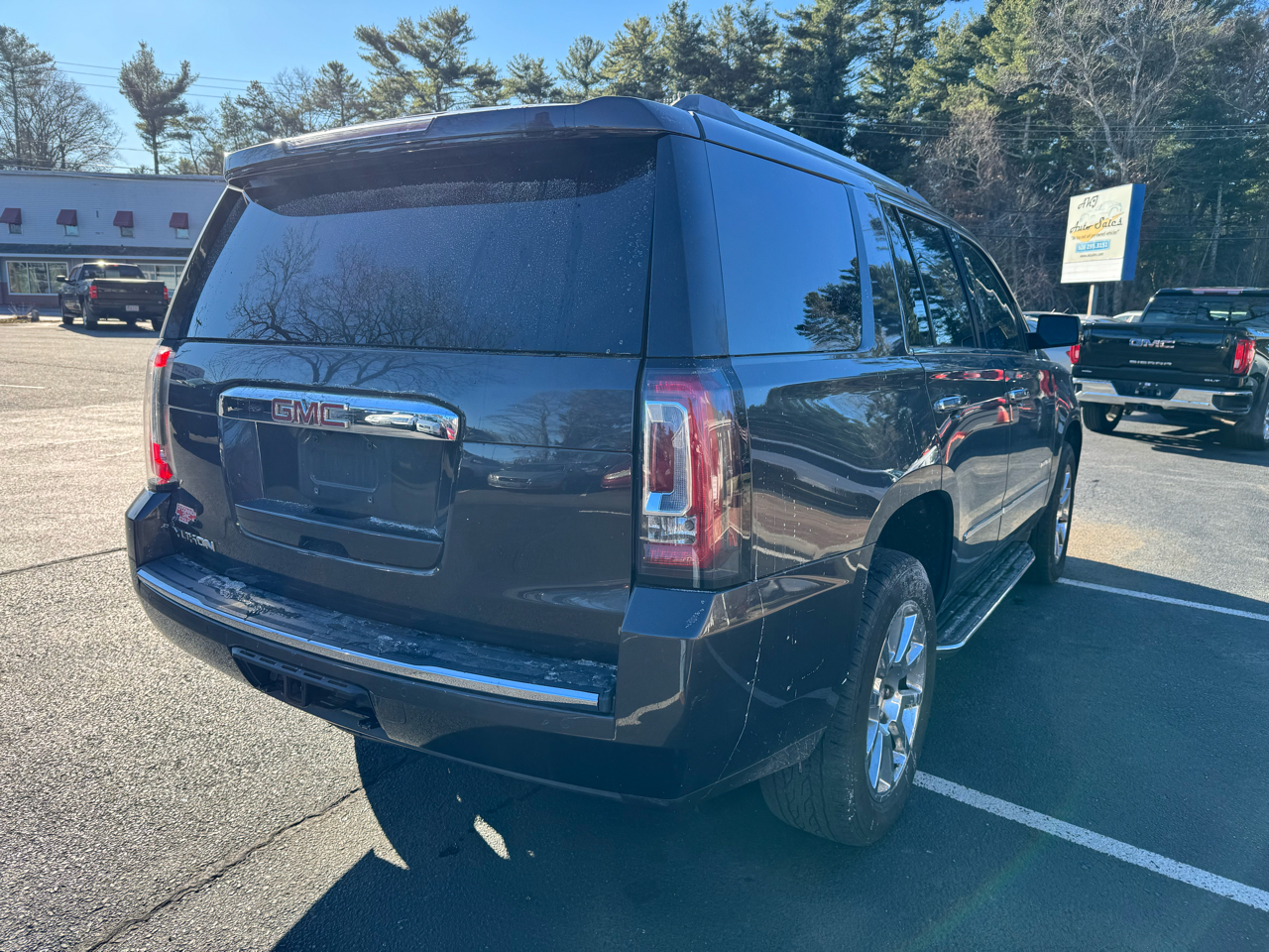 GMC Yukon 4WD 4dr Denali 2017